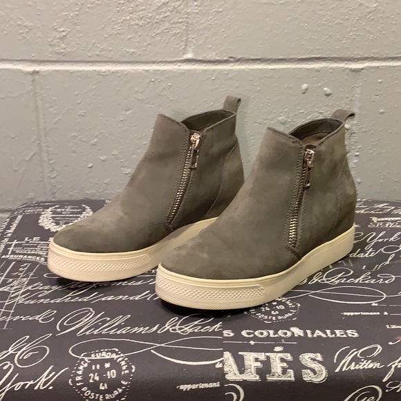 Steve Madden Shoes - Steve Madden Grey Suede Wedge Sneaker-Women's size 7.5